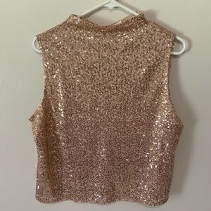 NWT Melrose & Market Rose Gold Sequin Lined Mocked Sleeveless Top Size L…